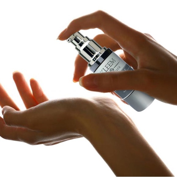 Kleem Organics VITAMIN C SERUM
For glowing and youthful skin - Picture 5 of 14